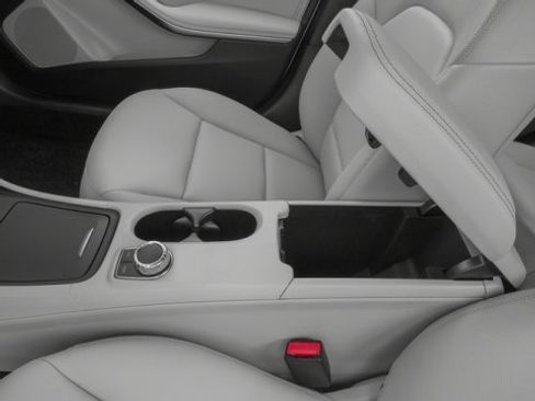 Used 2016 Mercedes-Benz GLA 250 GLA 250 image 17