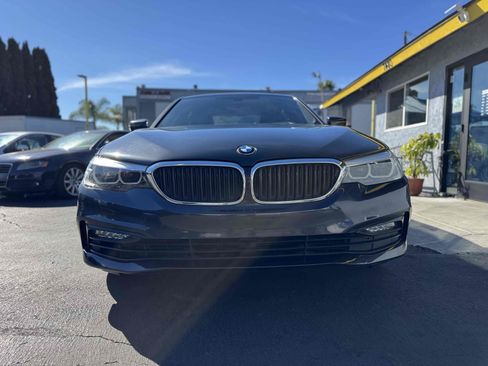 Used 2017 BMW 530i image 2