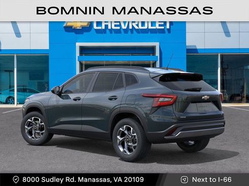 New 2025 Chevrolet Trax LT image 3