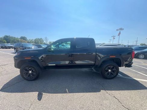 Used 2023 GMC Canyon Elevation w/ Elevation Premium Package AWD/4WD image 9