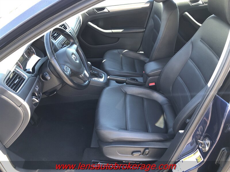 Used 2013 Volkswagen Jetta TDI FWD image 11
