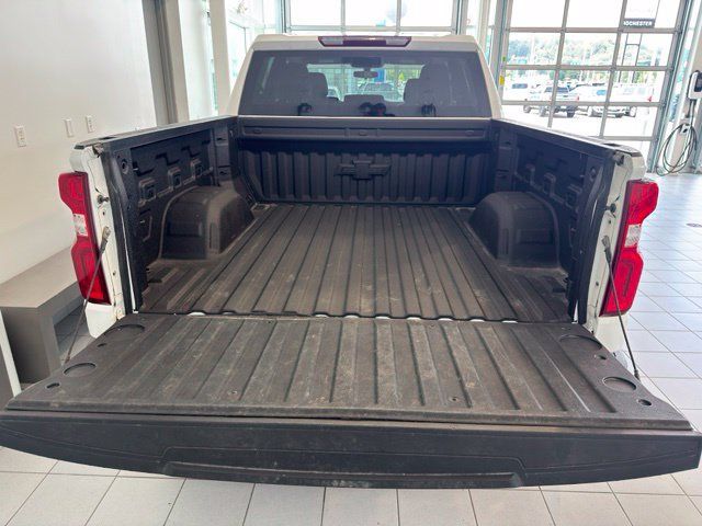 Certified 2022 Chevrolet Silverado 1500 RST AWD/4WD image 40
