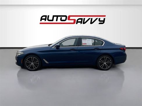 Used 2023 BMW 530i w/ Premium Package image 4