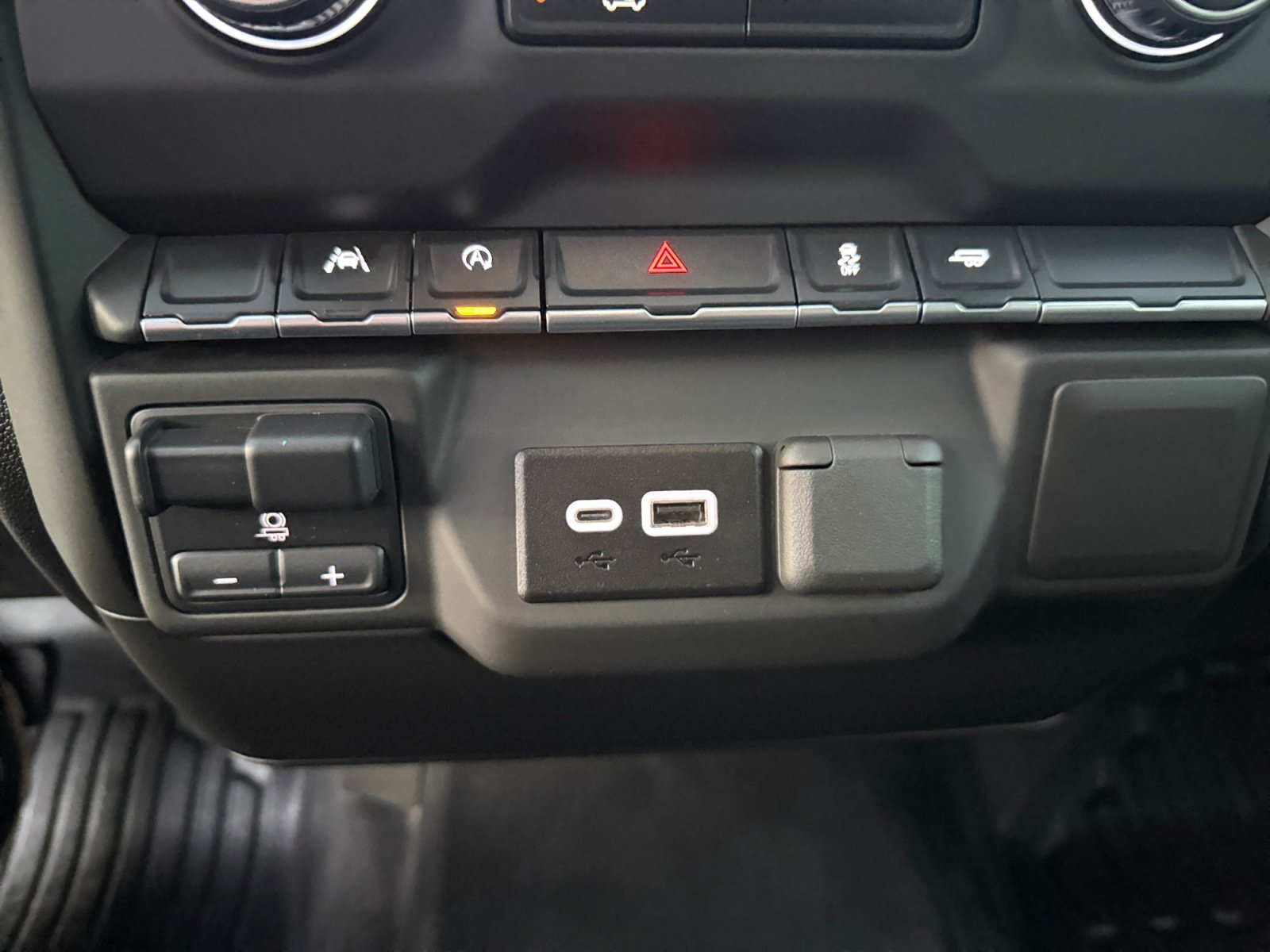 Used 2025 Chevrolet Silverado 1500 W/T w/ Trailering Package RWD image 25