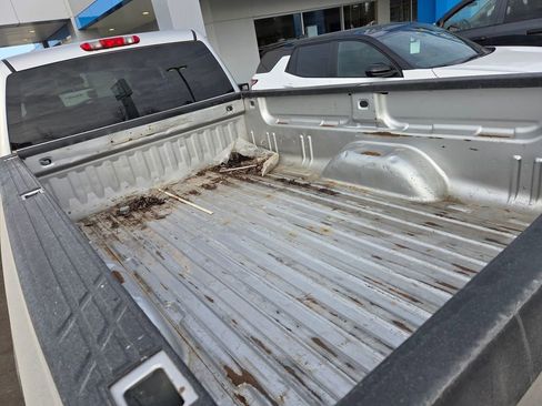 Used 2011 Chevrolet Silverado 2500 LT image 3