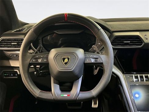 Used 2023 Lamborghini Urus Performante image 14