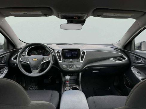 Used 2024 Chevrolet Malibu RS w/ LPO, Floor Liner Package FWD image 40