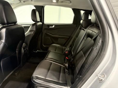 Used 2024 Ford Escape Platinum AWD/4WD image 18