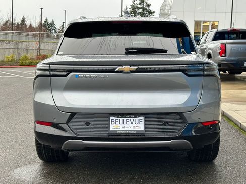 New 2026 Chevrolet Equinox EV LT image 4