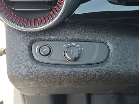 New 2026 Chevrolet Trax RS w/ Sunroof Package image 15