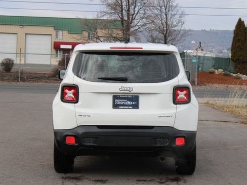 Used 2016 Jeep Renegade Sport w/ Power & Air Group image 5