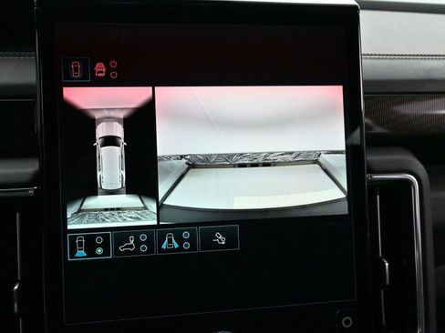 Used 2025 GMC Yukon Elevation image 26