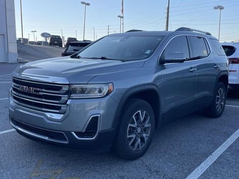 Used 2023 GMC Acadia SLE w/ Driver Convenience Package image 9