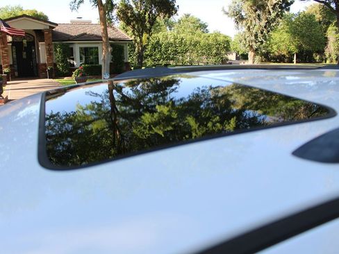 Used 2017 Jeep Grand Cherokee Limited image 43