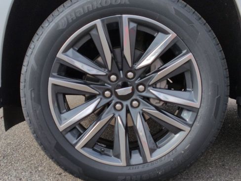 Used 2021 Cadillac Escalade ESV Sport w/ Heavy-Duty Trailer Package image 13