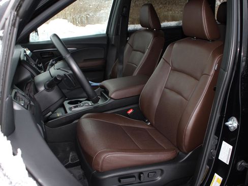 Certified 2024 Honda Passport EX-L image 15