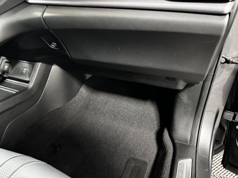 Certified 2025 Acura RDX SH-AWD w/ Technology Package image 36