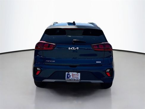 Used 2022 Kia Niro LX image 6