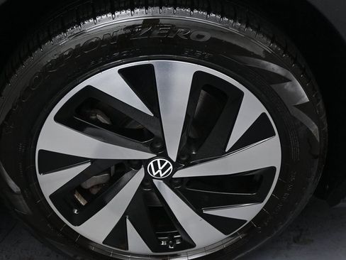 Used 2024 Volkswagen ID.4 2WD image 38