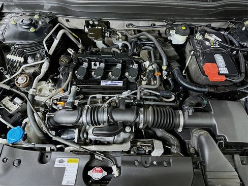 Used 2019 Honda Accord Sport image 9