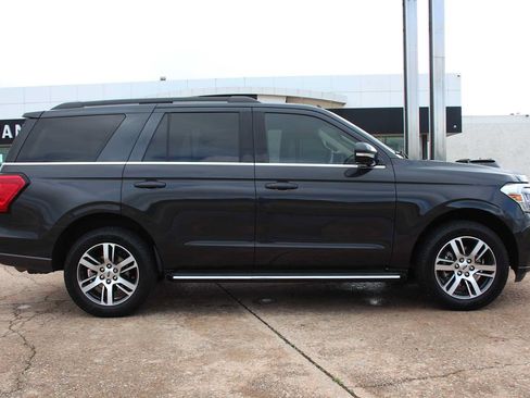 Used 2022 Ford Expedition XLT RWD image 15