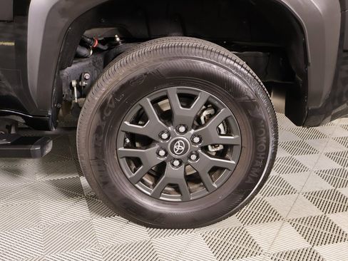 Used 2025 Toyota 4Runner SR5 image 17