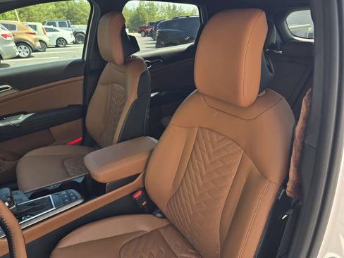 Used 2026 Kia Sportage X-Line w/ X-Line Technology Package image 12