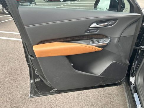 Used 2023 Cadillac XT4 Premium Luxury image 14