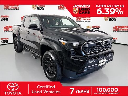 Certified 2025 Toyota Tacoma TRD Sport AWD/4WD image 1