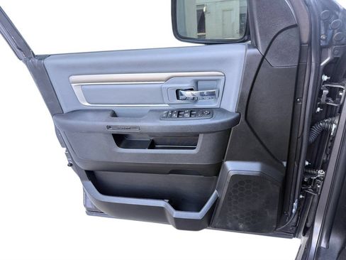 Used 2019 RAM 1500 Big Horn AWD/4WD image 17