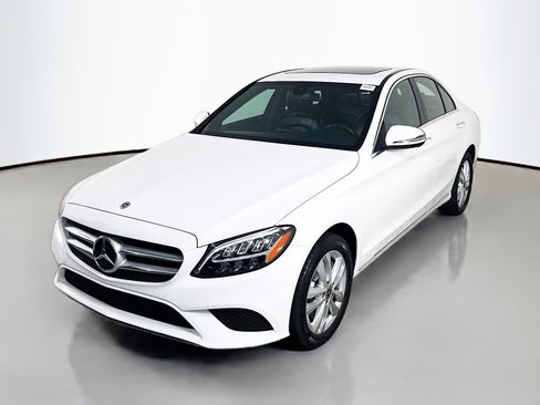 Used 2019 Mercedes-Benz C 300 4MATIC Sedan image 4