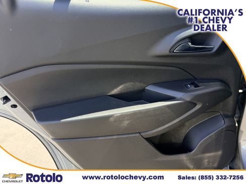 Used 2024 Chevrolet Trax LT w/ Driver Confidence Package FWD image 16