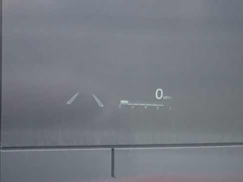 Used 2022 Toyota Camry XLE w/ Navigation Upgrade Package image 16