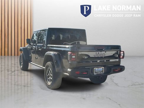 New 2025 Jeep Gladiator Rubicon w/ Convenience Group image 7