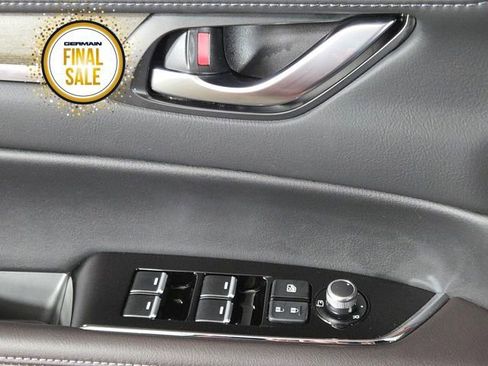 Certified 2025 MAZDA CX-5 Signature image 25