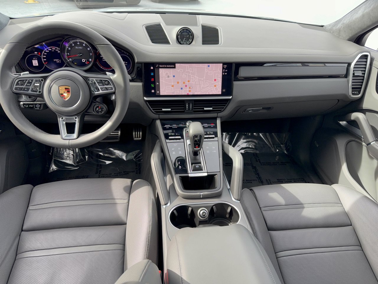 Certified 2022 Porsche Cayenne Turbo AWD/4WD image 17