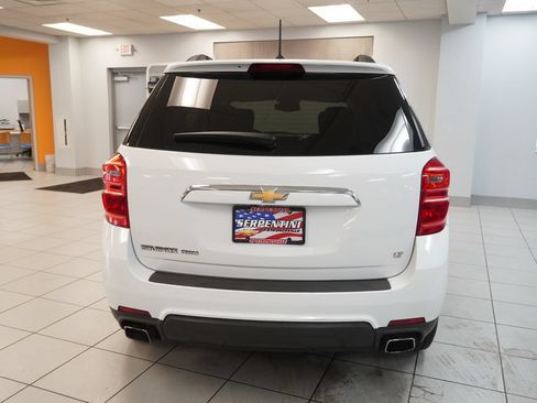 Used 2017 Chevrolet Equinox LT w/ Convenience Package AWD/4WD image 8
