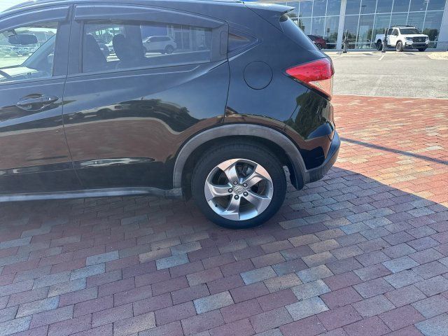 Used 2017 Honda HR-V EX-L image 6
