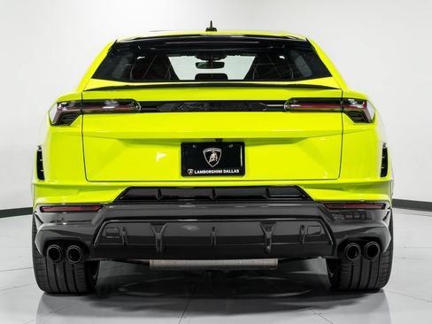 Used 2024 Lamborghini Urus Performante AWD/4WD image 4