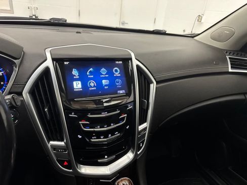 Used 2015 Cadillac SRX Luxury w/ Driver Awareness Package FWD image 17