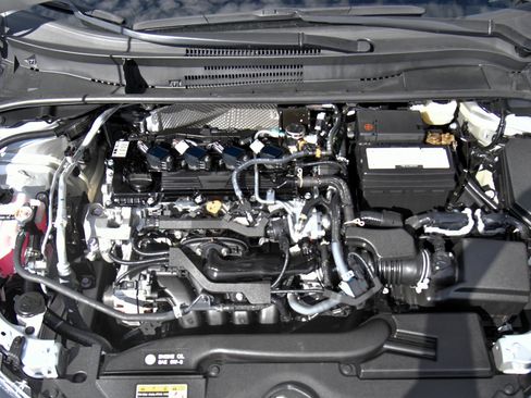 Used 2025 Toyota Corolla LE w/ LE Premium Package FWD image 45
