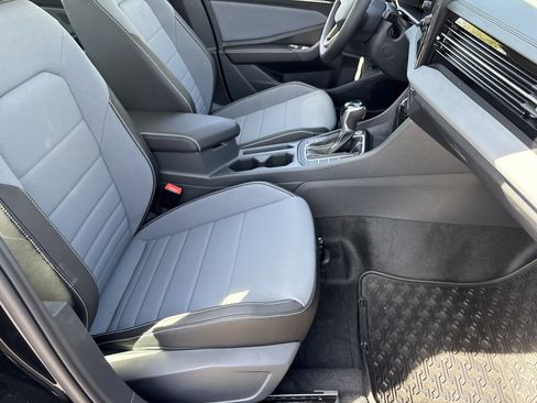 New 2026 Volkswagen Jetta SE image 8