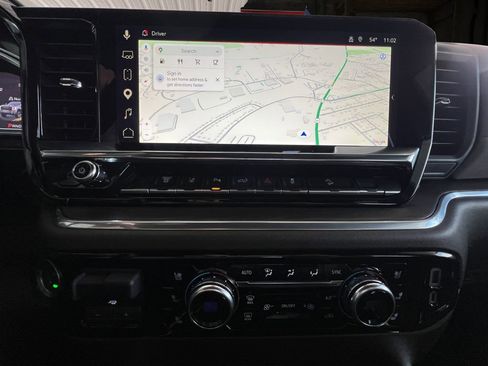 Certified 2025 GMC Sierra 2500 SLT w/ SLT Premium Package image 23