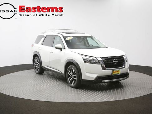 Used 2023 Nissan Pathfinder Platinum AWD/4WD image 53