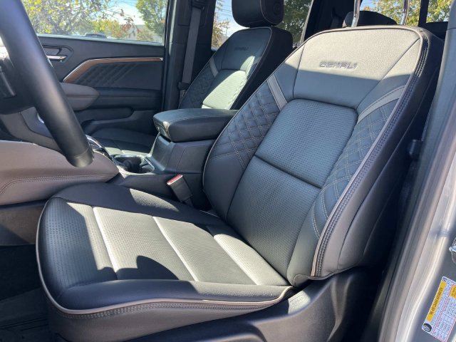 Used 2026 GMC Canyon Denali AWD/4WD image 35