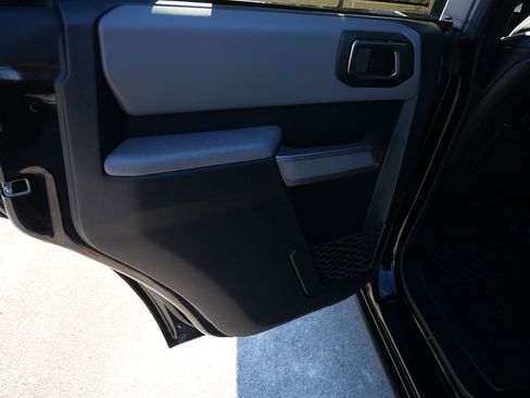 Used 2022 Ford Bronco Black Diamond w/ Sasquatch Package image 20