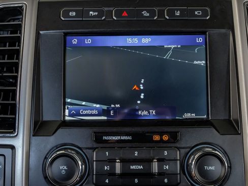 Used 2021 Ford F250 Lariat w/ Tremor Off-Road Package image 20