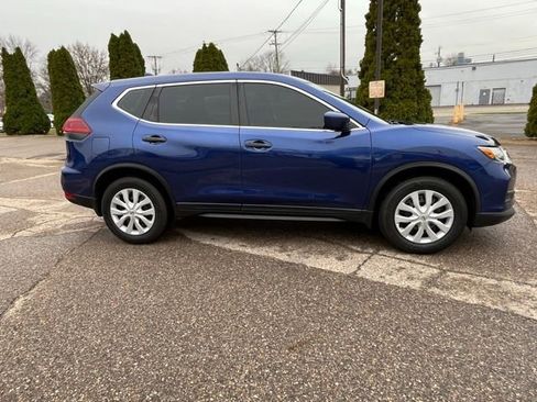 Used 2020 Nissan Rogue S image 6