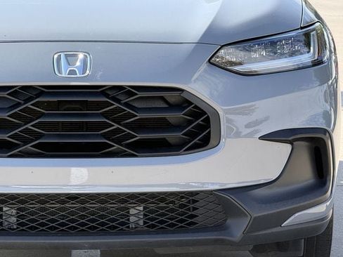 Used 2025 Honda HR-V Sport image 9