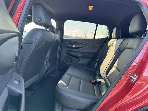 Used 2024 Buick Envista Sport Touring w/ Convenience II Package image 10